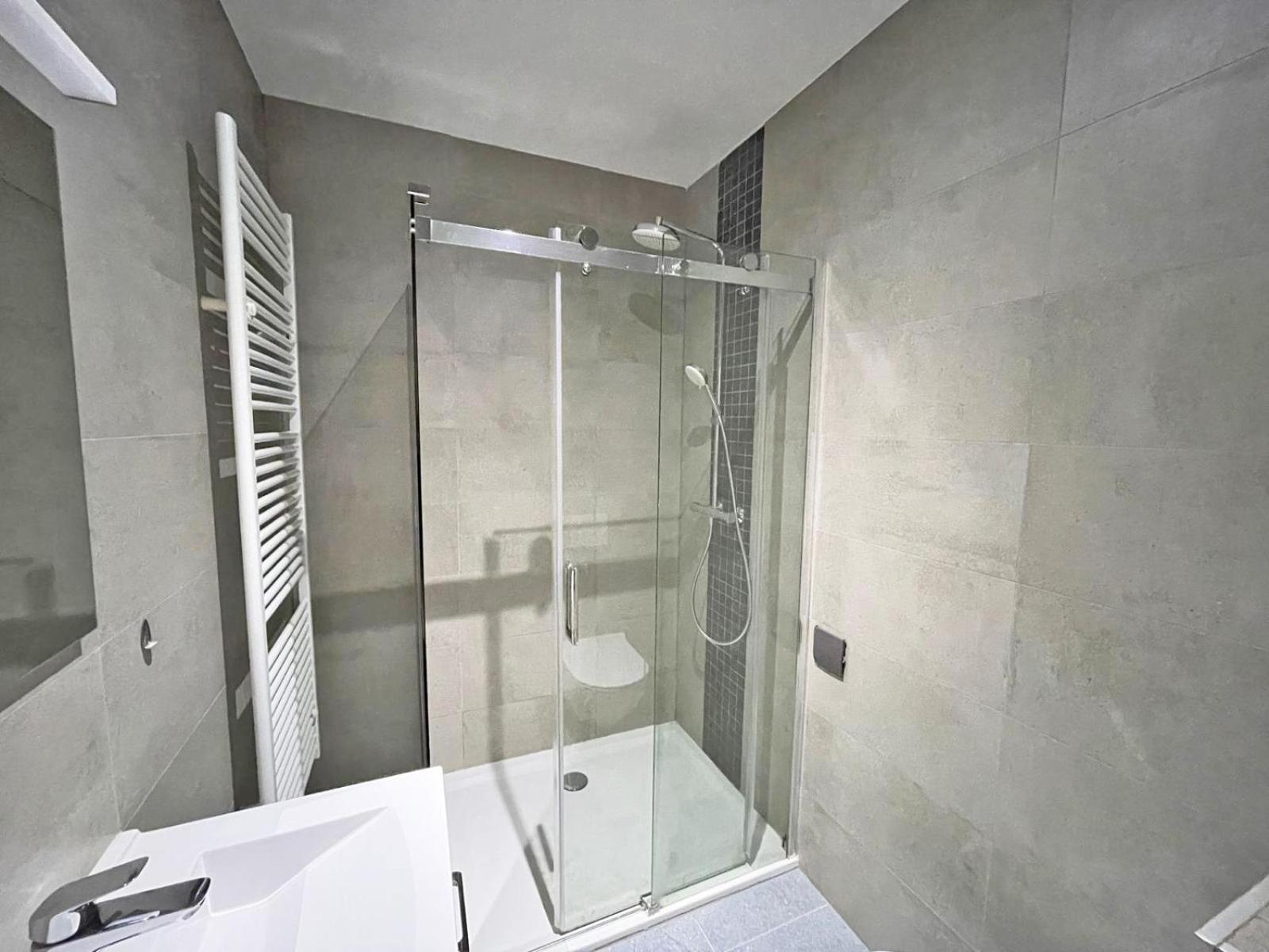 Astrid Sauna Appartement แอนต์เวิร์ป ภายนอก รูปภาพ