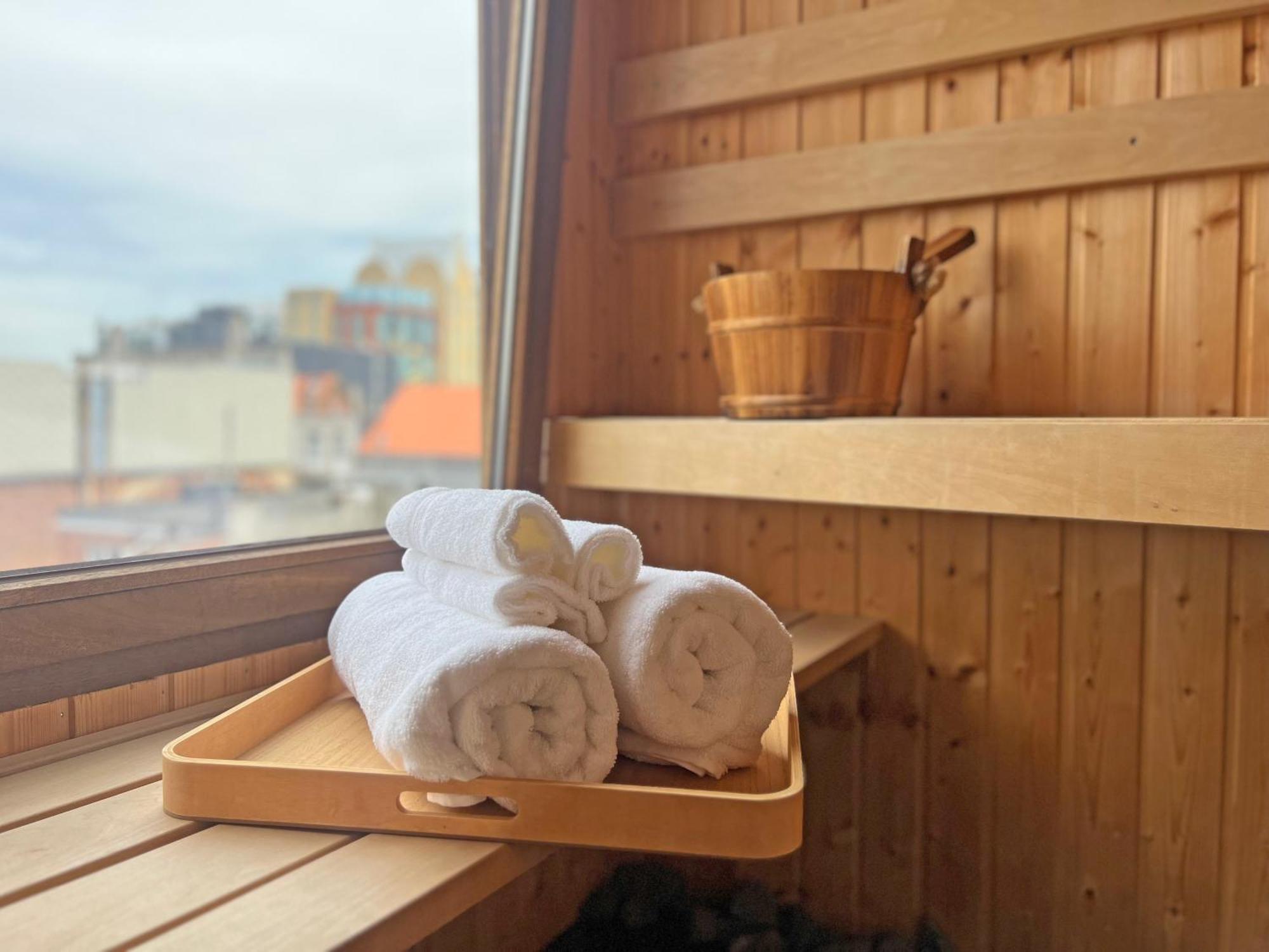 Astrid Sauna Appartement แอนต์เวิร์ป ภายนอก รูปภาพ